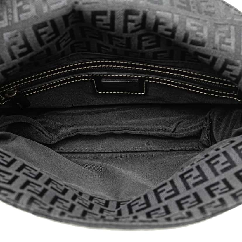 Fendi Zucchino Canvas Double Flap Shoulder Bag Black Canvas Good condition - Model View