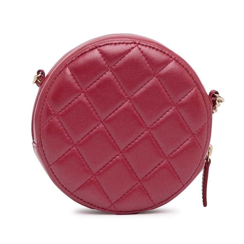Chanel Quilted Lambskin Round Pearl Clutch with Chain Red Leather Good condition - Model View