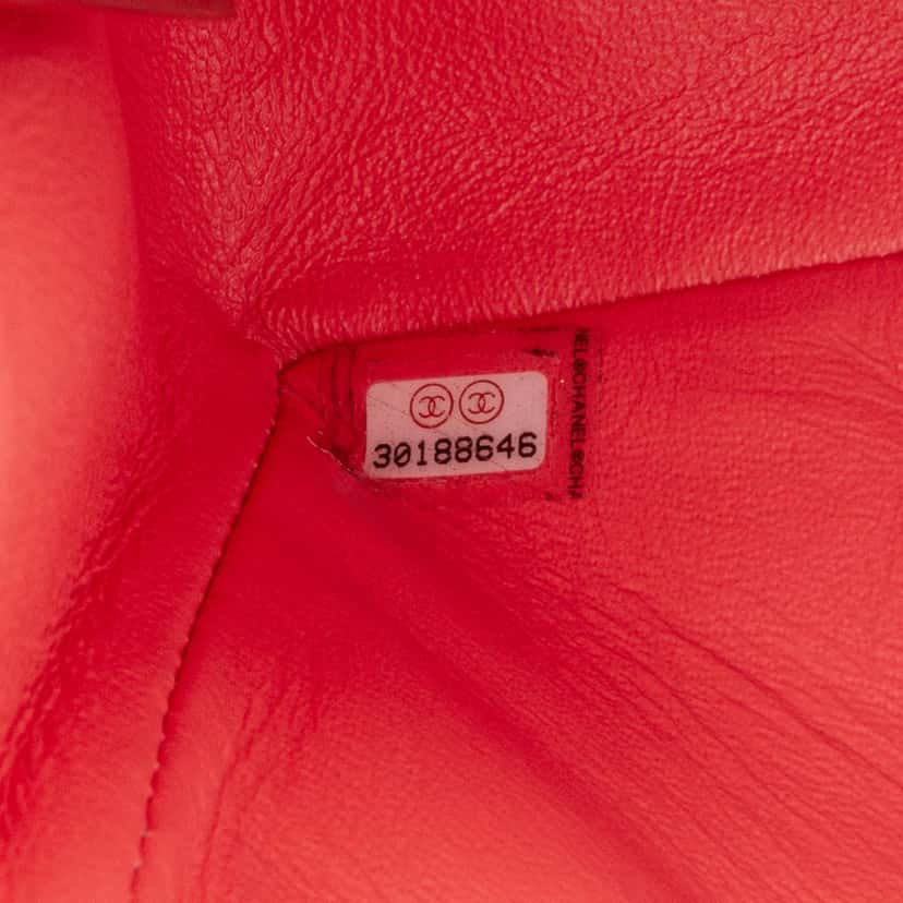 Chanel Reissue 2.55 Quilted Tweed Single Flap 224 Red Tweed Good condition - Box View