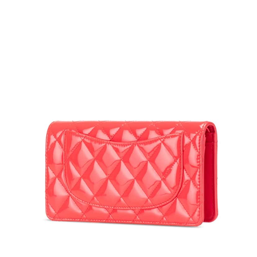 Chanel CC Quilted Patent Leather L Yen Bifold Wallet Pink Leather Good condition - Back View