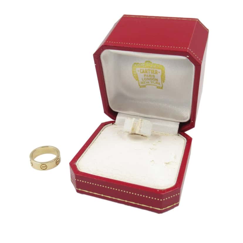 Cartier 18K Yellow Gold Classic Love Ring Gold Gold Good condition - Inside View