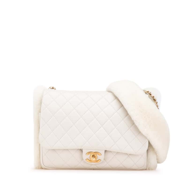 Chanel Quilted Lambskin and Shearling CC Muff Flap White Leather Good condition - Front View