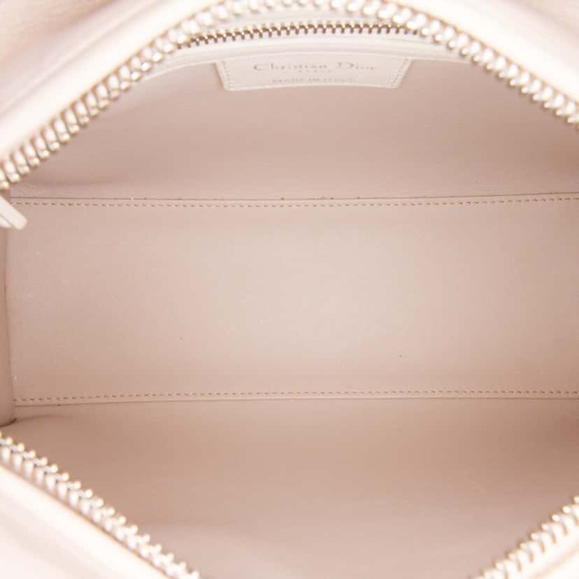 Dior Medium Bicolor Lambskin Macrocannage Stitched Lady Dior Pink Leather Good condition - Model View