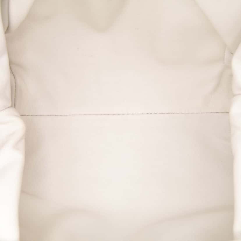 Bottega Veneta Lambskin The Mini Pouch Crossbody White Leather Good condition - Model View