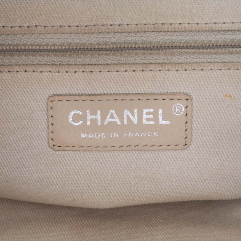 Chanel CC Quilted Caviar Frame Shopping Tote Red Leather Good condition - Box View