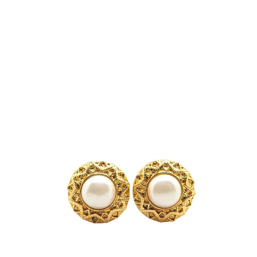 Chanel Gold Plated Faux Pearl Round Clip on Earrings Gold Metal Good condition - Front View