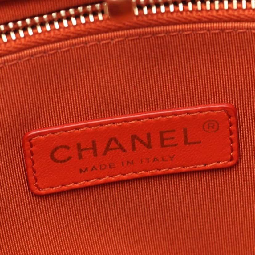Chanel Large Quilted Lambskin 31 Shopping Bag Orange Leather Good condition - Model View