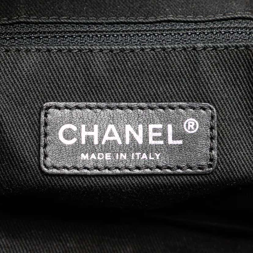 Chanel Small Reissue Lambskin 8 Knots Tote Black Leather Good condition - Box View
