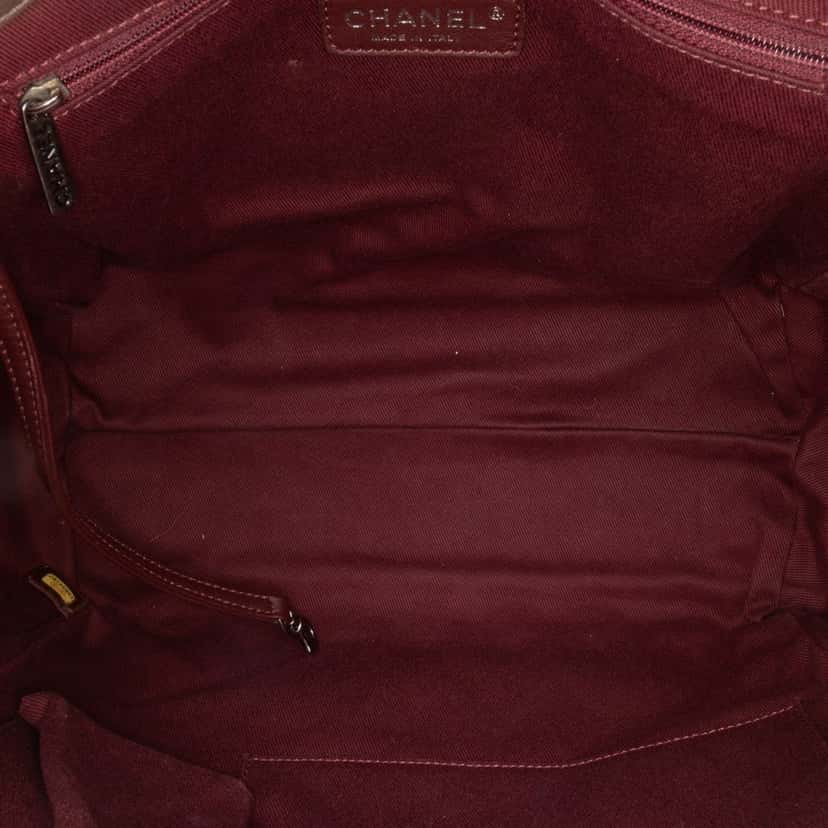 Chanel Large Quilted Calfskin Istanbul Accordion Flap Brown Leather Good condition - Model View