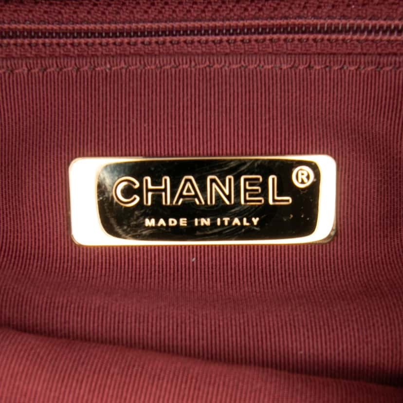 Chanel Small Quilted Lambskin Chain Link Flap Black Leather Good condition - Box View