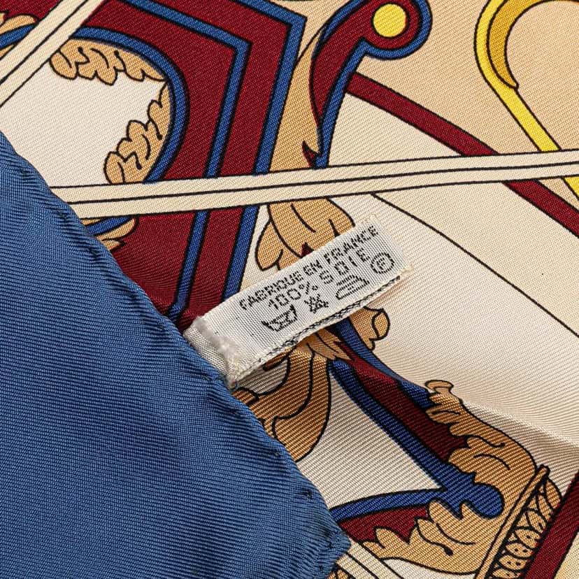 Hermès Washingtons Carriage Silk Scarf Red Silk Good condition - Back View