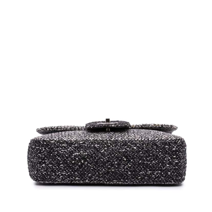 Chanel Tweed and Sequin Elementary Chic Flap Grey Tweed Good condition - Inside View