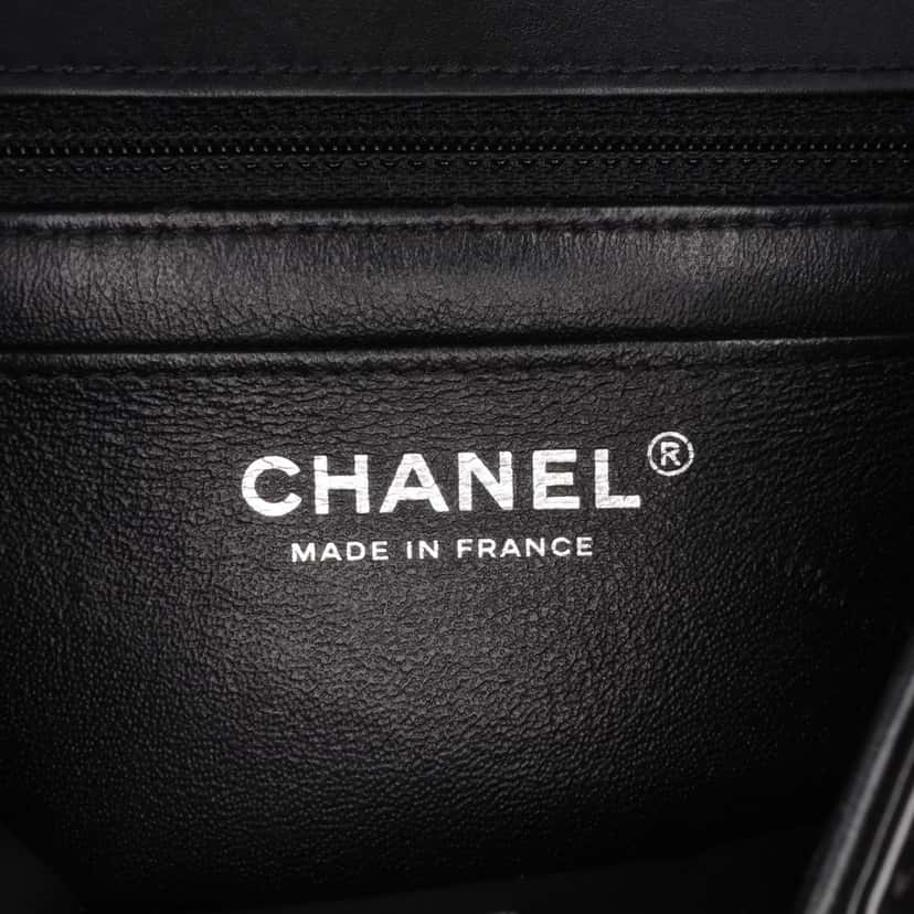 Chanel Mini Square Classic Patent So Black Single Flap Black Leather Good condition - Box View