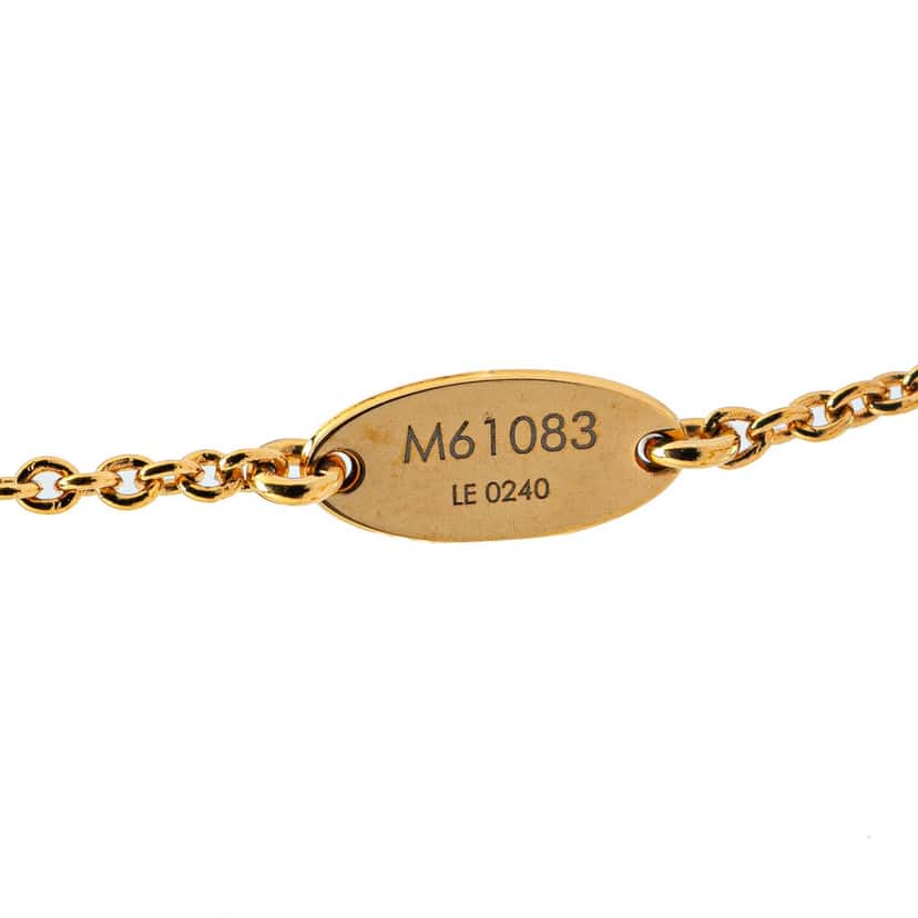 Louis Vuitton Gold Plated Essential V Necklace Gold Metal Good condition - Inside View