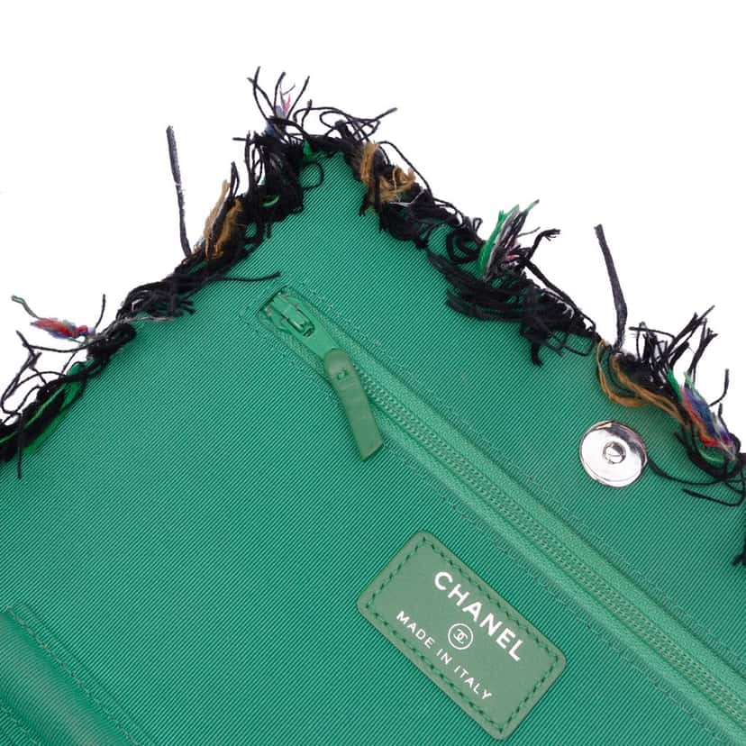 Chanel Quilted Boucle Tweed Robot Charm Wallet On Chain Black Tweed Good condition - Box View