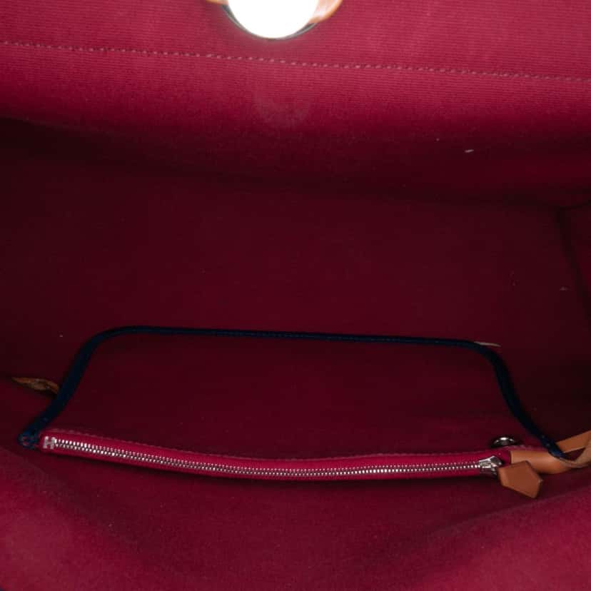 Hermès Toile Herbag Zip 39 Red Canvas Good condition - Model View