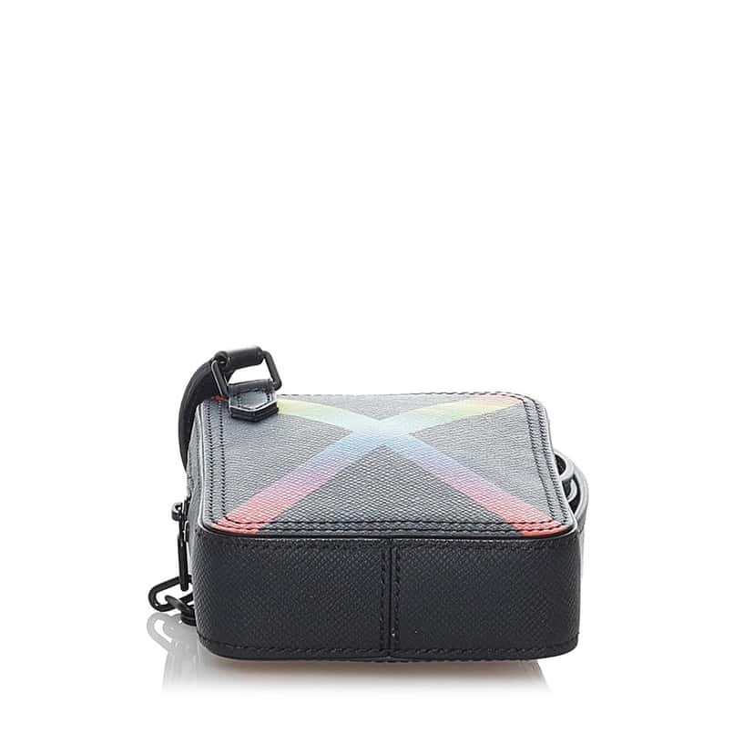 Louis Vuitton Taiga Rainbow Danube Black Leather Good condition - Model View