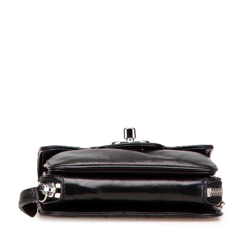 Chanel CC Quilted Lambskin Clams Wallet on Chain Black Leather Good condition - Inside View
