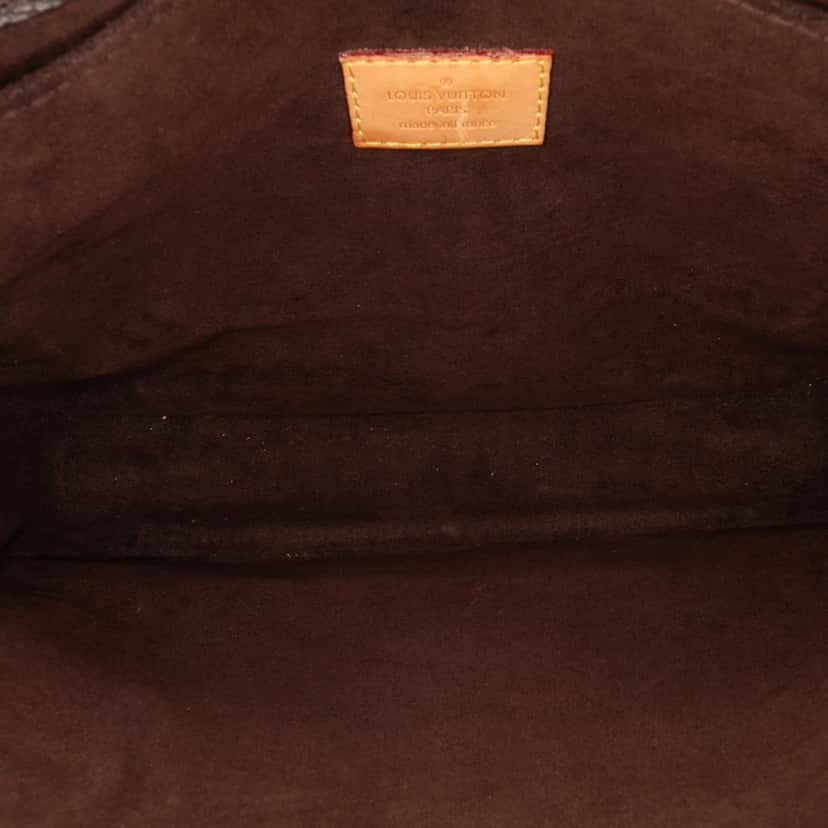 Louis Vuitton Monogram Pochette Metis Brown Canvas Good condition - Model View