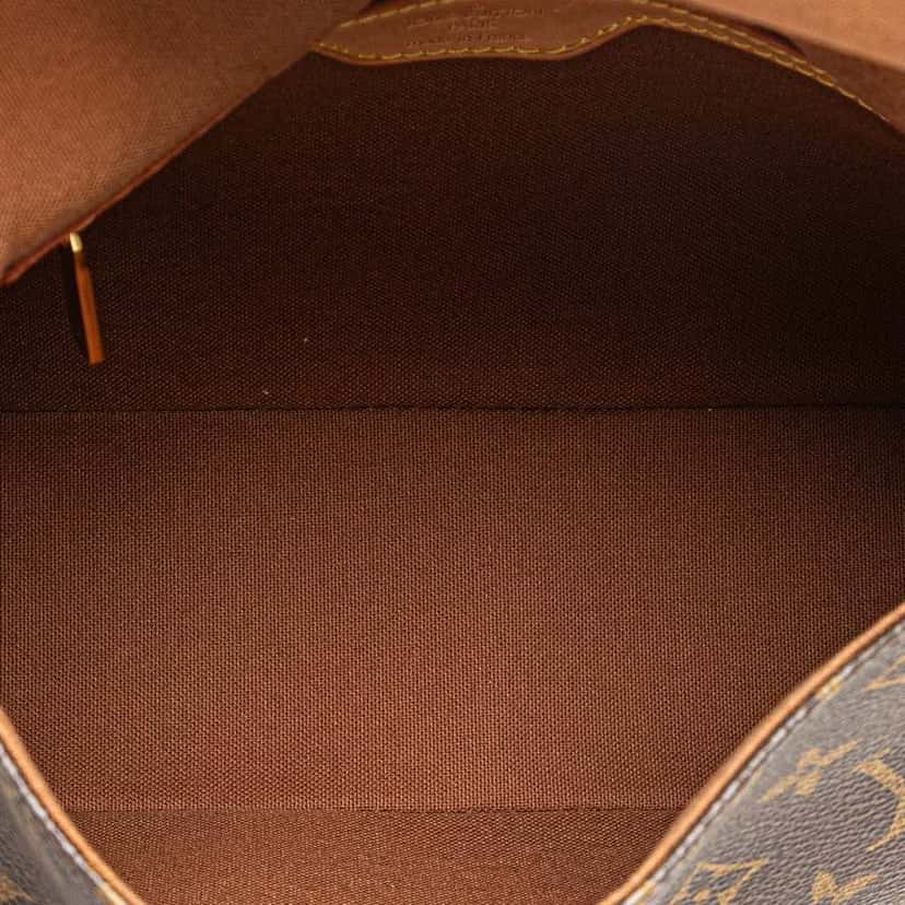 Louis Vuitton Monogram Mini Looping Brown Canvas Good condition - Model View