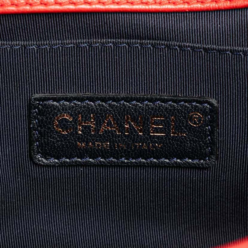 Chanel Old Medium Lambskin Embossed Cube Boy Flap Red Leather Good condition - Box View