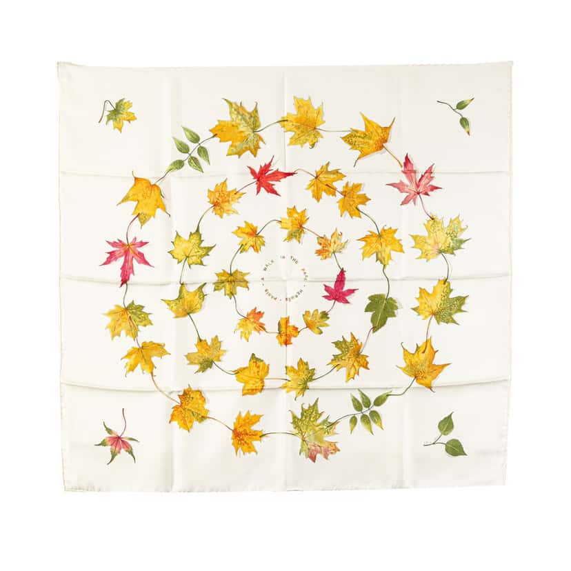 Hermès A Walk In The Park Silk Scarf White Silk Good condition - Front View