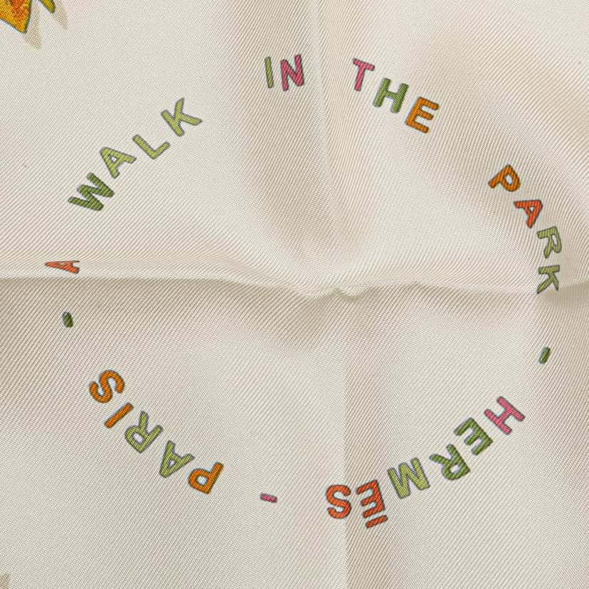 Hermès A Walk In The Park Silk Scarf White Silk Good condition - Back View