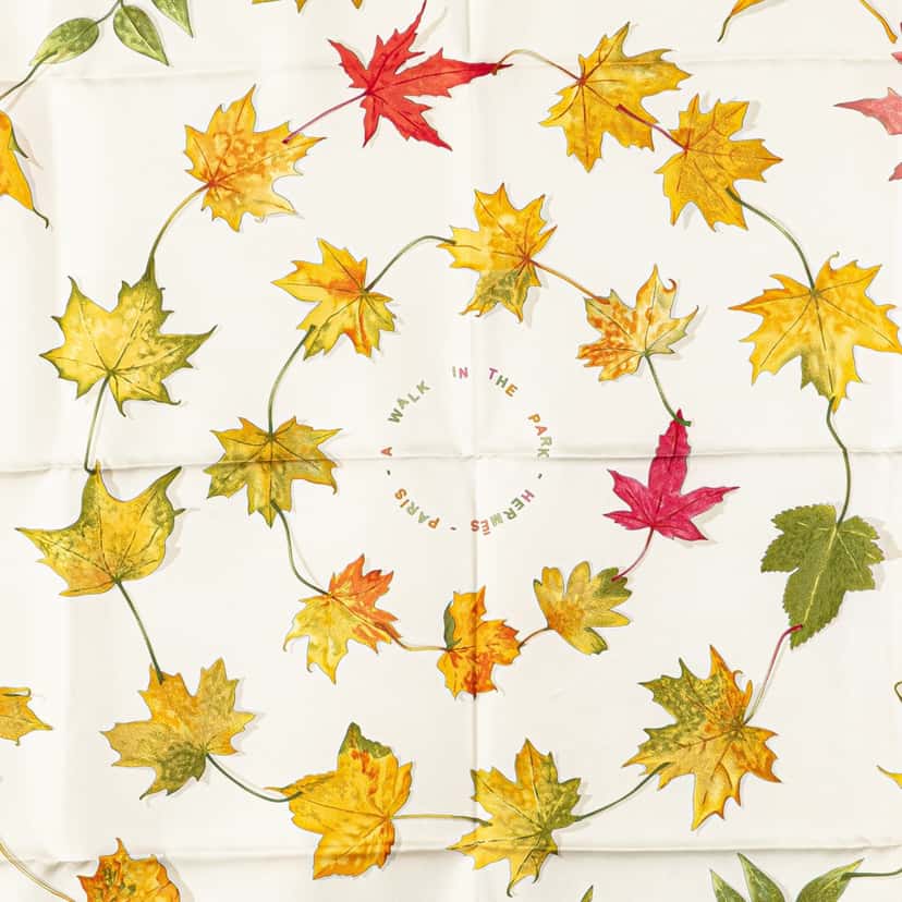 Hermès A Walk In The Park Silk Scarf White Silk Good condition - Model View