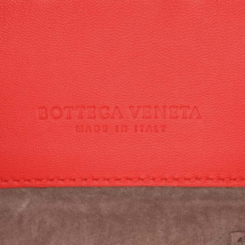 Bottega Veneta Large Nappa Intrecciato Olimpia Shoulder Bag Red Leather Good condition - Box View