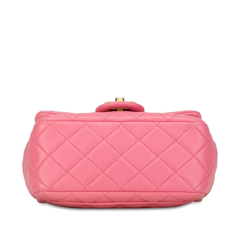 Chanel Mini Square Lambskin Pearl Samba Flap Pink Leather Good condition - Model View