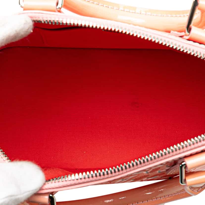 Louis Vuitton Monogram Vernis Jungle Dots Alma BB Pink Leather Good condition - Model View
