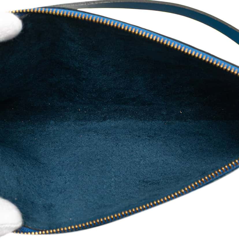 Louis Vuitton Epi Pochette Accessoires Blue Leather Good condition - Model View