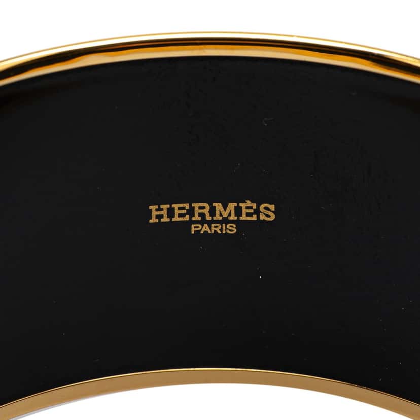Hermès Extra Wide Brandebourgs Enamel Bangle 70 Brown Good condition - Model View