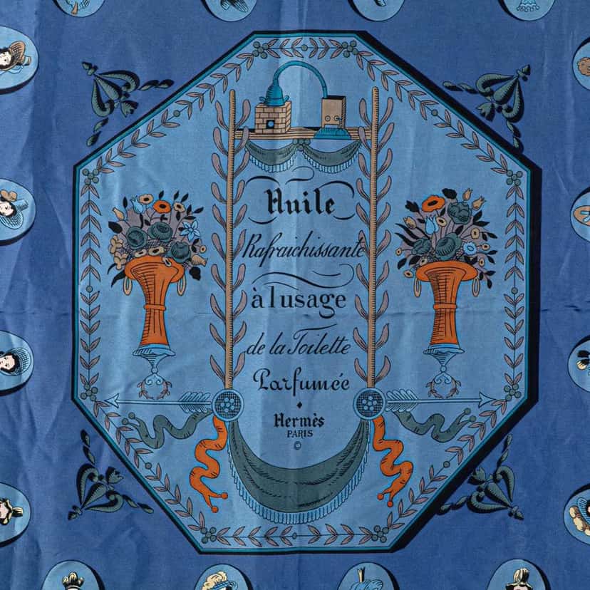Hermès Huile Rafraichissante a L Usage de la Toilette Parfumee Silk Scarf Blue Silk Good condition - Back View