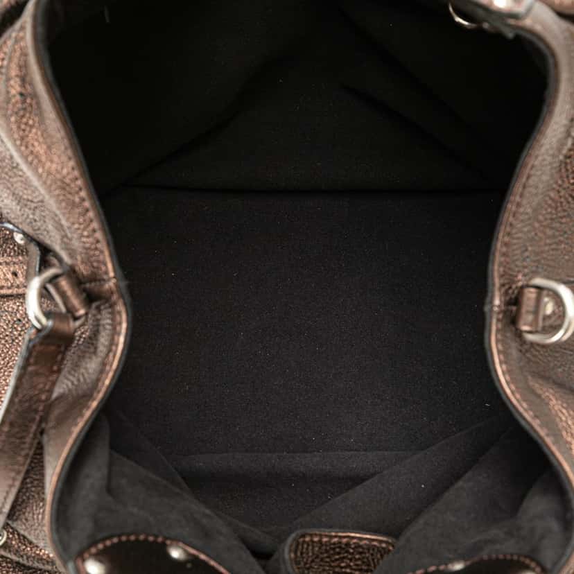Louis Vuitton Monogram Mahina L Hobo Brown Leather Good condition - Model View