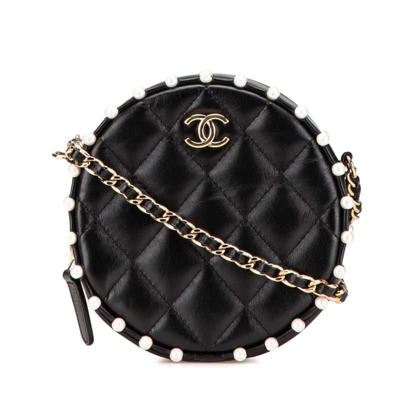 Chanel Quilted Calfskin Pearl Studded Round Clutch with Chain Black Leather Good condition - Front View