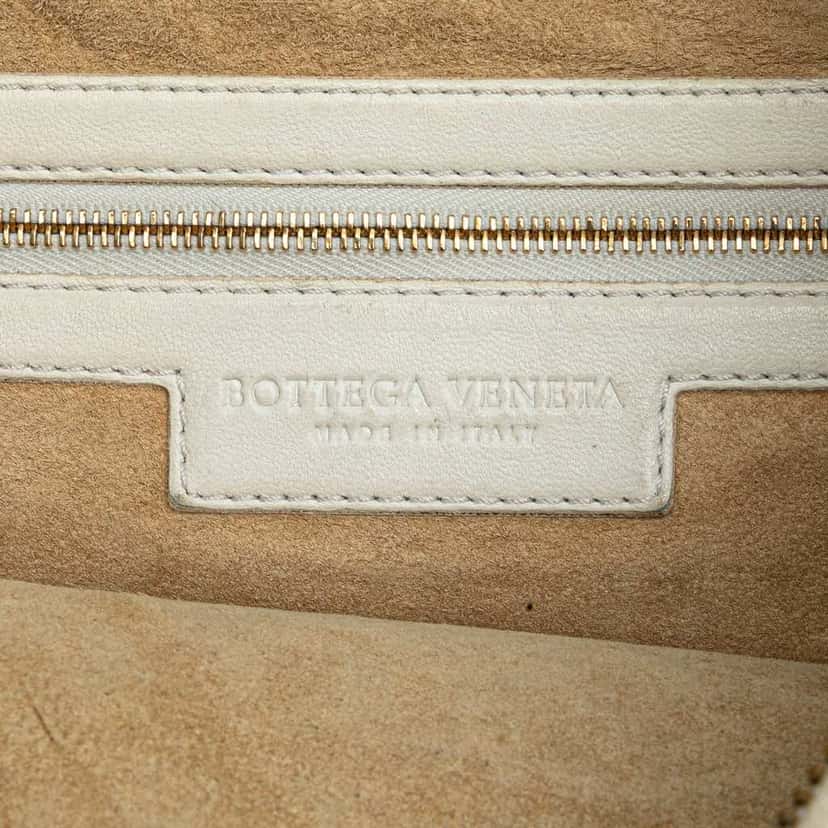 Bottega Veneta Small Nappa Intrecciato Veneta Hobo White Leather Good condition - Box View