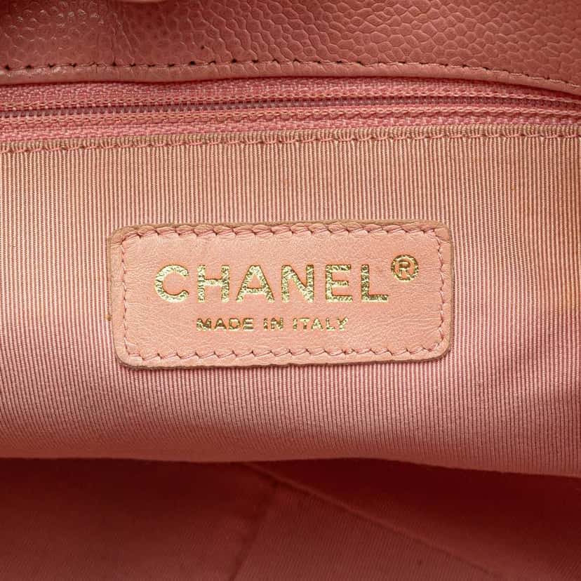 Chanel Caviar Petite Shopping Tote Pink Leather Good condition - Box View