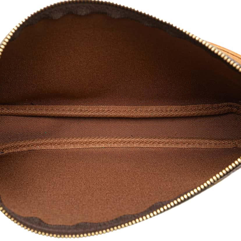 Louis Vuitton Monogram Pochette Accessoires Brown Canvas Good condition - Model View