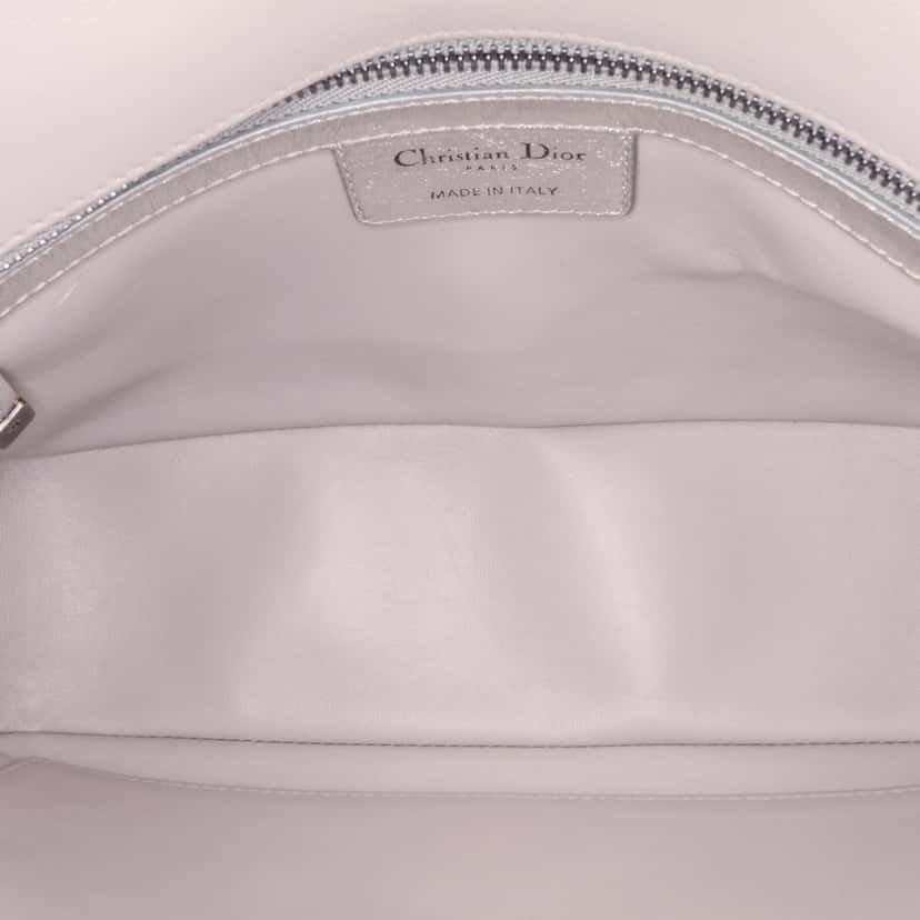 Dior Medium Metallic Calfskin Cannage Supple Caro Bag Silver Leather Good condition - Model View