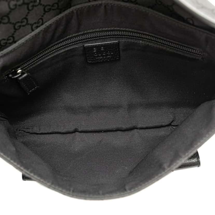 Gucci GG Canvas Belt Bag Black Canvas Good condition - Model View