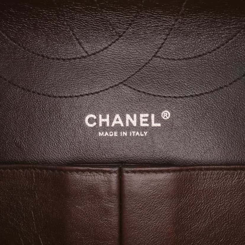 Chanel Reissue 2.55 Quilted Patent Double Flap 227 Brown Leather Good condition - Box View