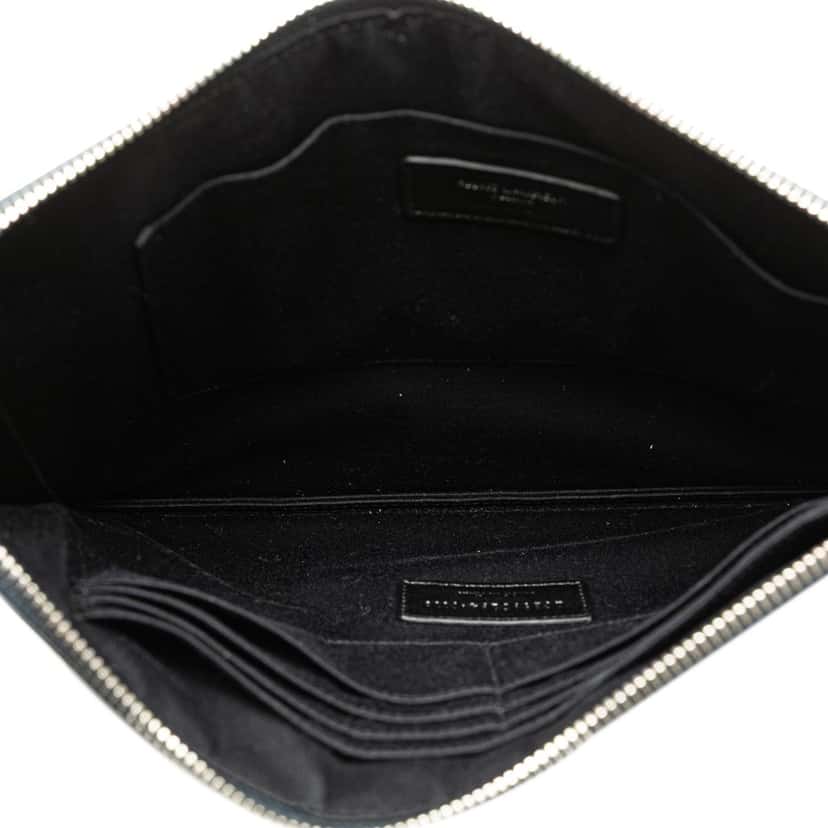 Saint Laurent Grain De Poudre Zip Clutch Blue Leather Good condition - Model View