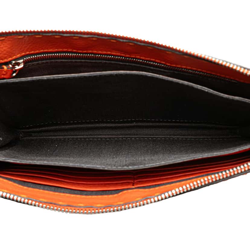 Fendi Leather Selleria Clutch Orange Leather Good condition - Model View