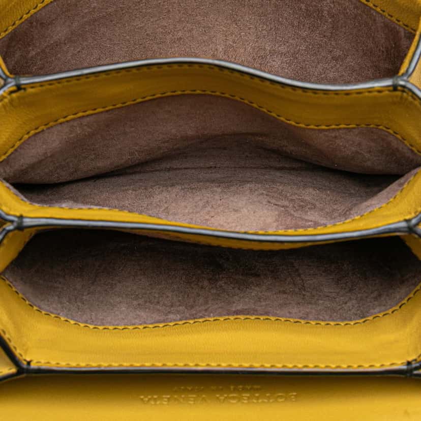 Bottega Veneta Small Nappa Intrecciato Runway Shoulder Bag Yellow Leather Good condition - Model View