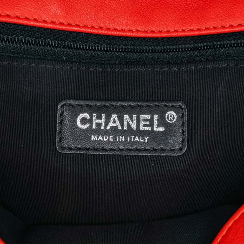 Chanel Medium Quilted Lambskin Cuba Color Flap Red Leather Good condition - Box View