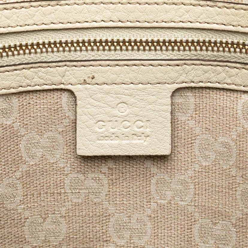 Gucci Calfskin Bamboo Diana Satchel White Leather Good condition - Box View