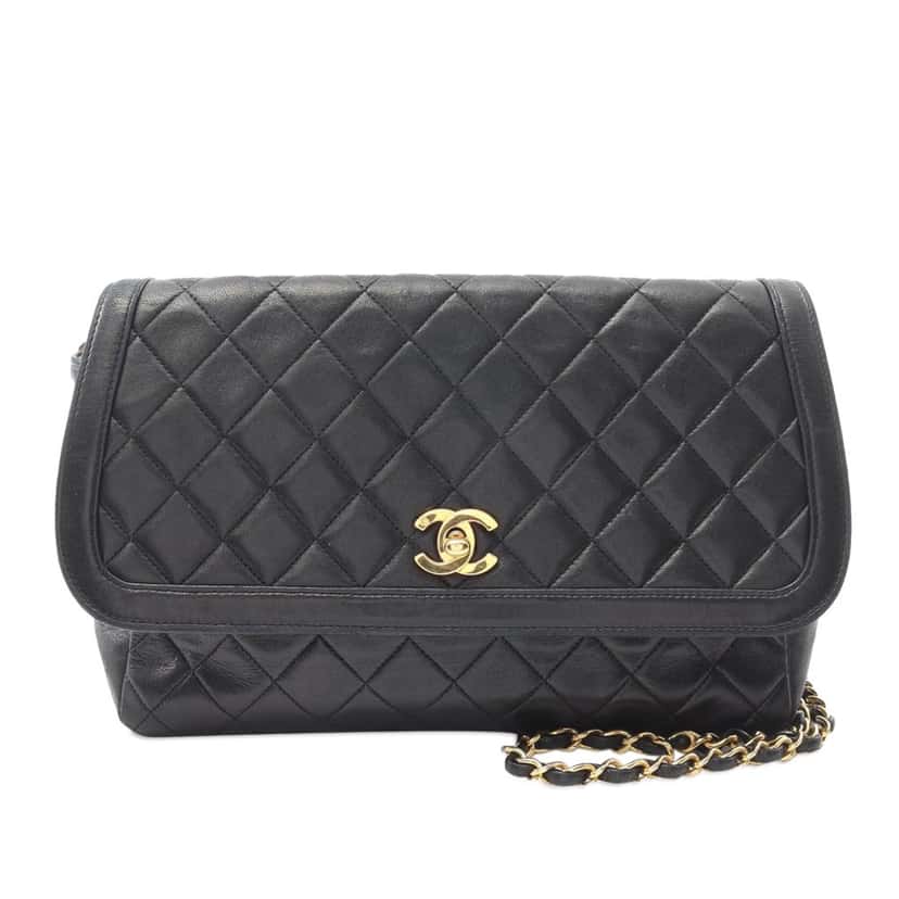 Chanel Medium CC Quilted Lambskin Single Flap Black Leather Good condition - Front View
