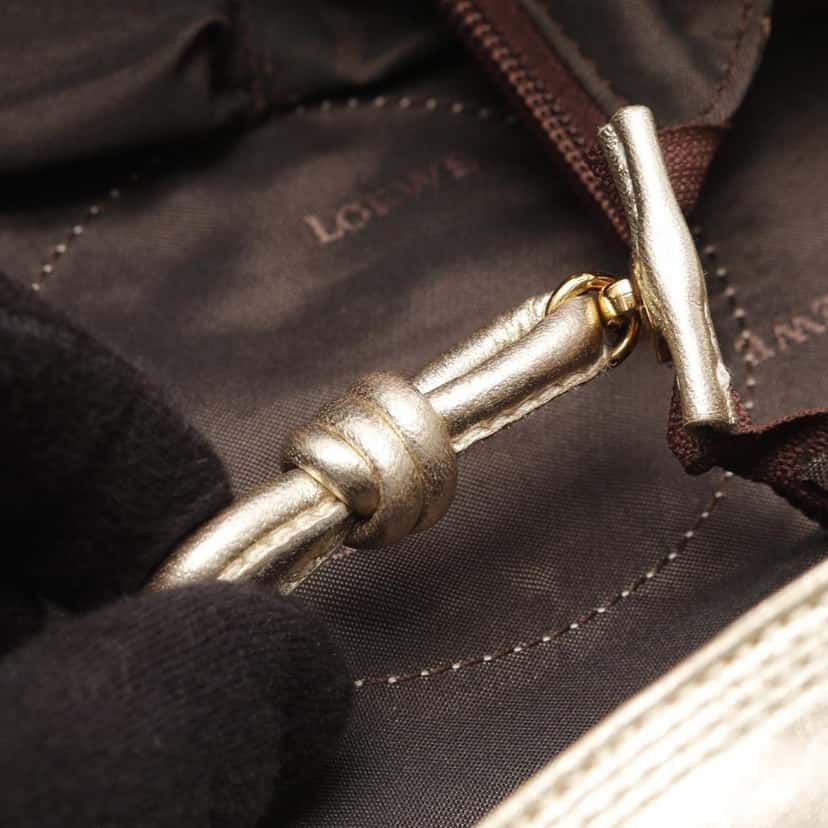 Loewe Nappa Aire Gold Leather Good condition - Box View