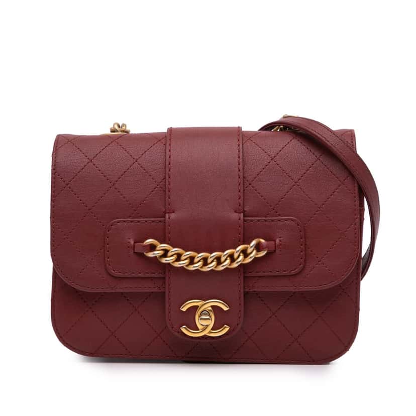 Chanel Medium Quilted Sheepskin Front Chain Flap Red Leather Good condition - Front View